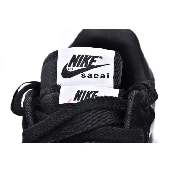 Yeezysale Nike Vaporwaffle sacai Black Gum